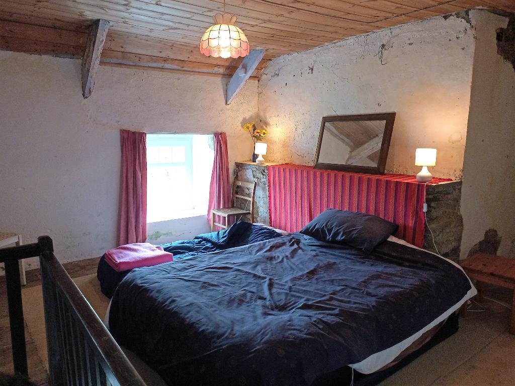 3 Bedroom Detached House for Sale in Boncath, SA37 0JS