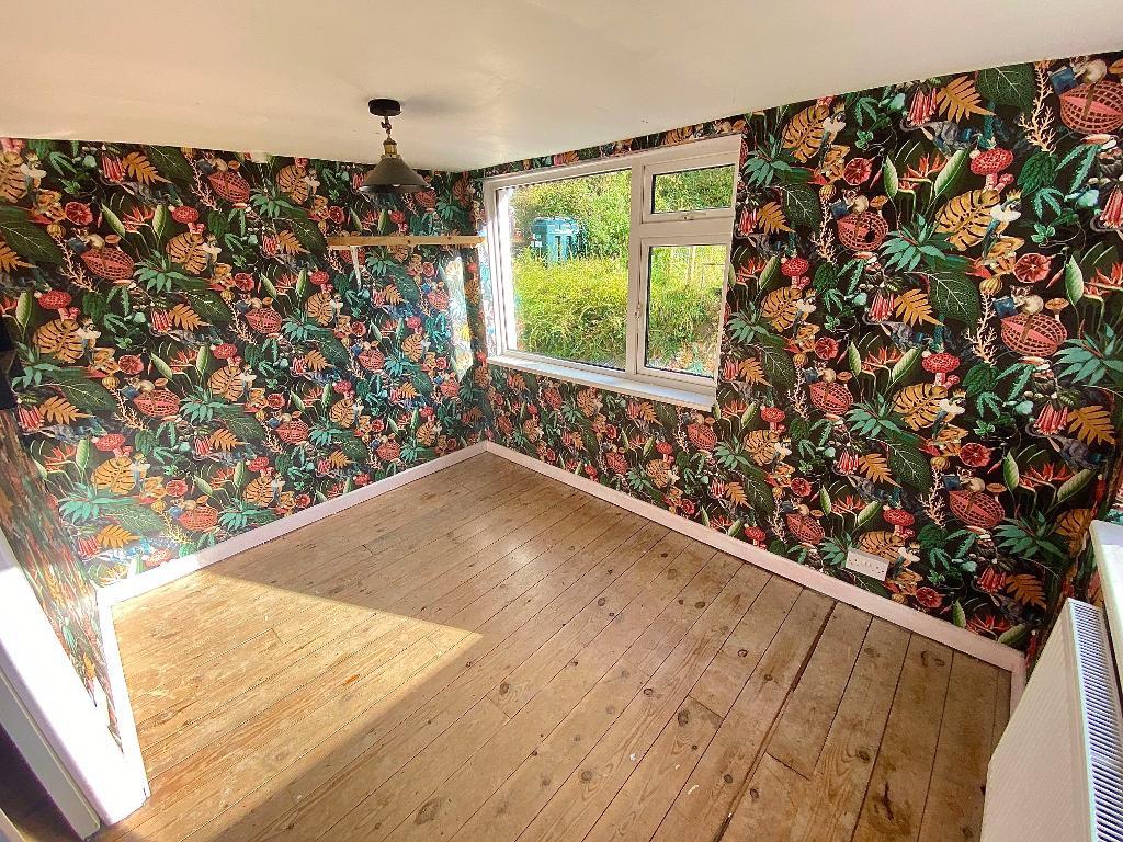 4 Bedroom Terraced for Sale in Newcastle Emlyn, SA38 9HP
