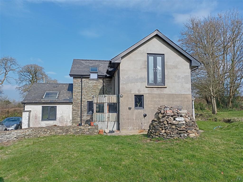3 Bedroom Detached House With Land for Sale in Saron, Llandysul, SA44 5DT