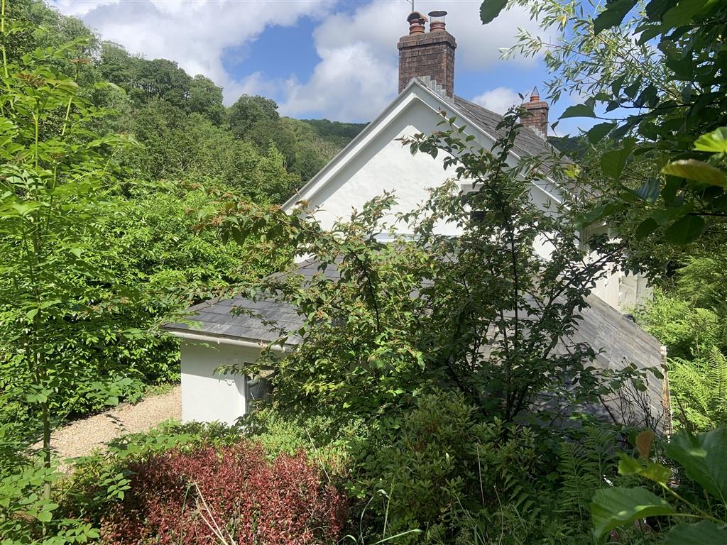 3 Bedroom Detached House With Land for Sale in Llandysul, SA44 5HR